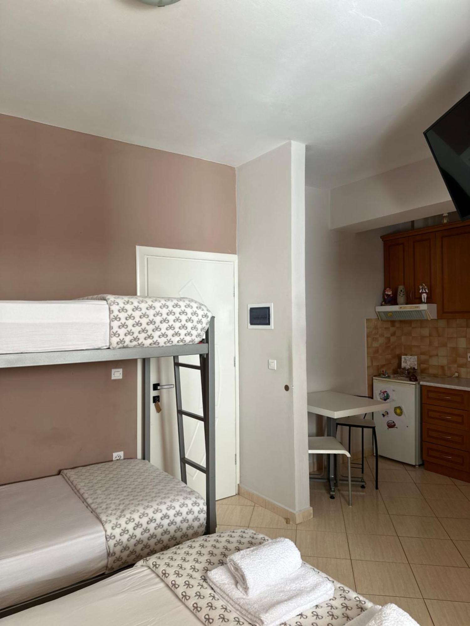 Vila Lemon Tree Sarandë Esterno foto