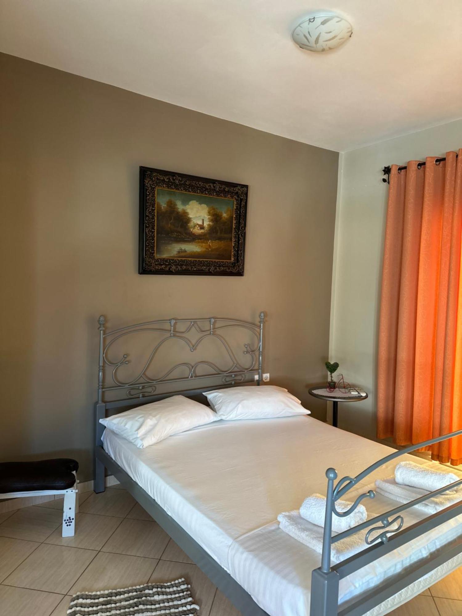 Vila Lemon Tree Sarandë Esterno foto