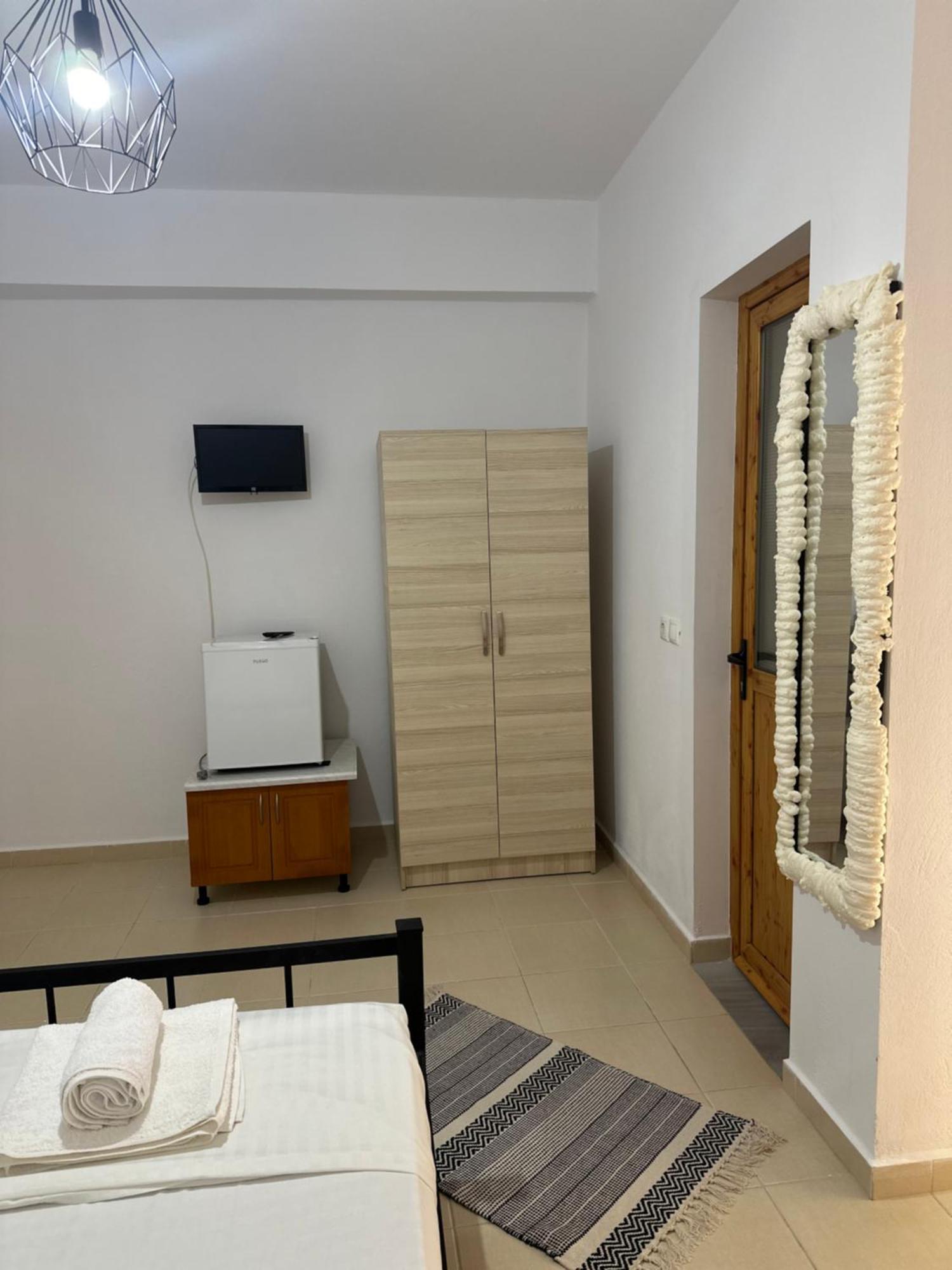 Vila Lemon Tree Sarandë Esterno foto
